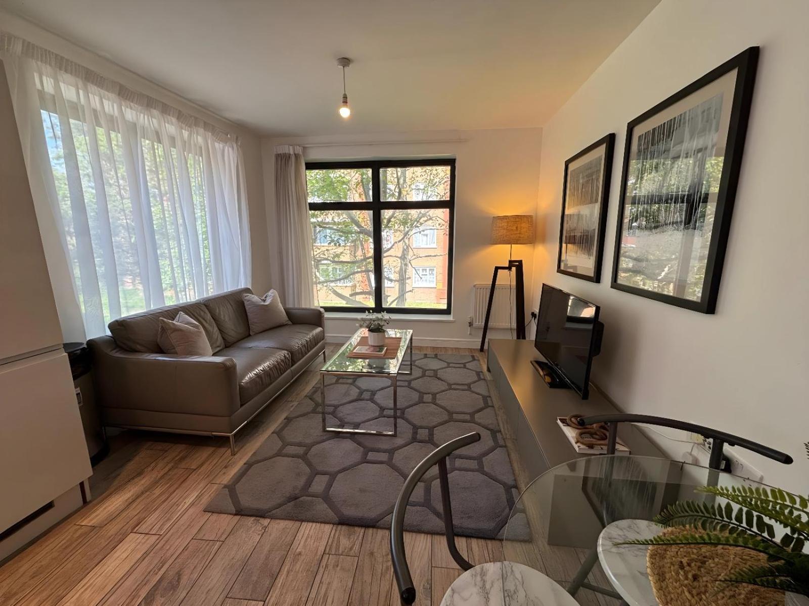 Apartment Aldgate London